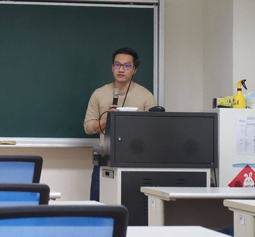Yi-Chen Zhang